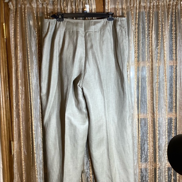 Jones New York Woman’s Collection Slacks - Picture 4 of 7